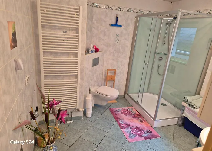 Landhauswohnung Am Thueringer - Fuehlen Zuhause דירה